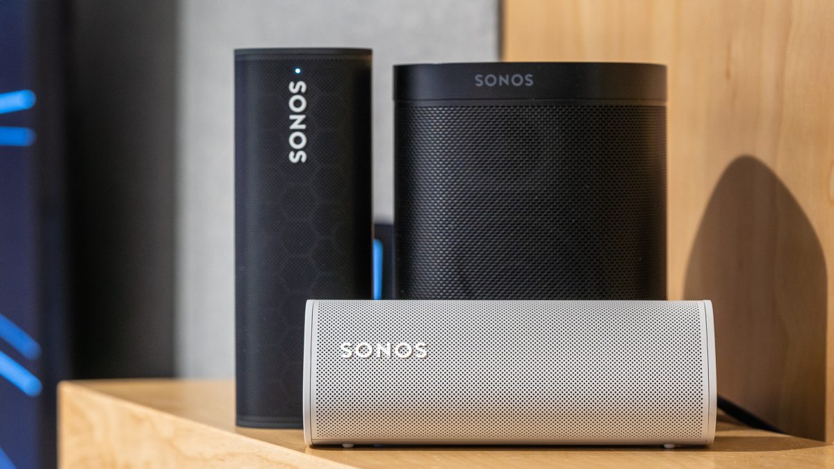 Sonos Roam compared to Sonos One